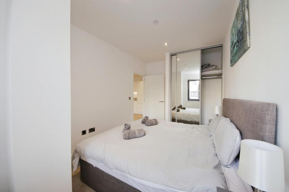 Modern Comfort 1 Bed Apartment Broadoaks, Sulihull ソリフル エクステリア 写真